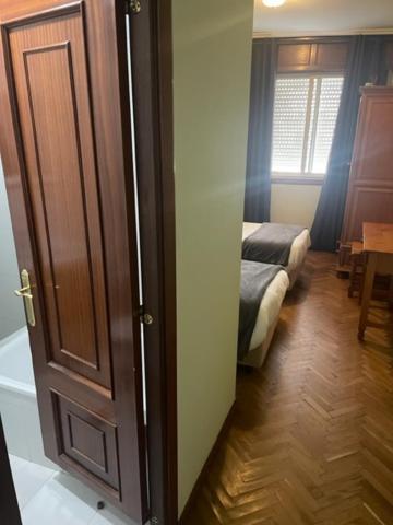 Albergue Hostal Sao Telmo Туй Екстер'єр фото